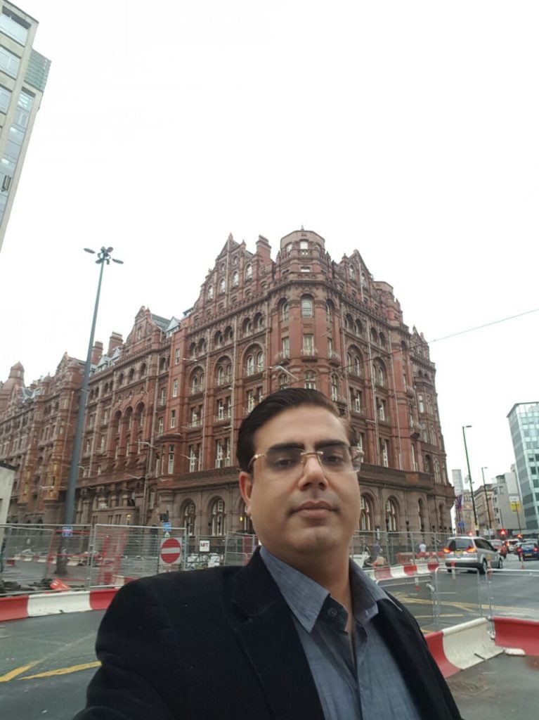 Dr Kapil at Midland Hotel
